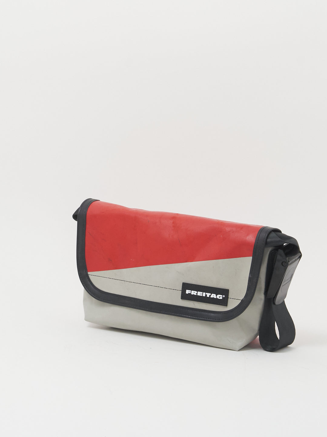 F41 Hawaii Five-O  - grey red