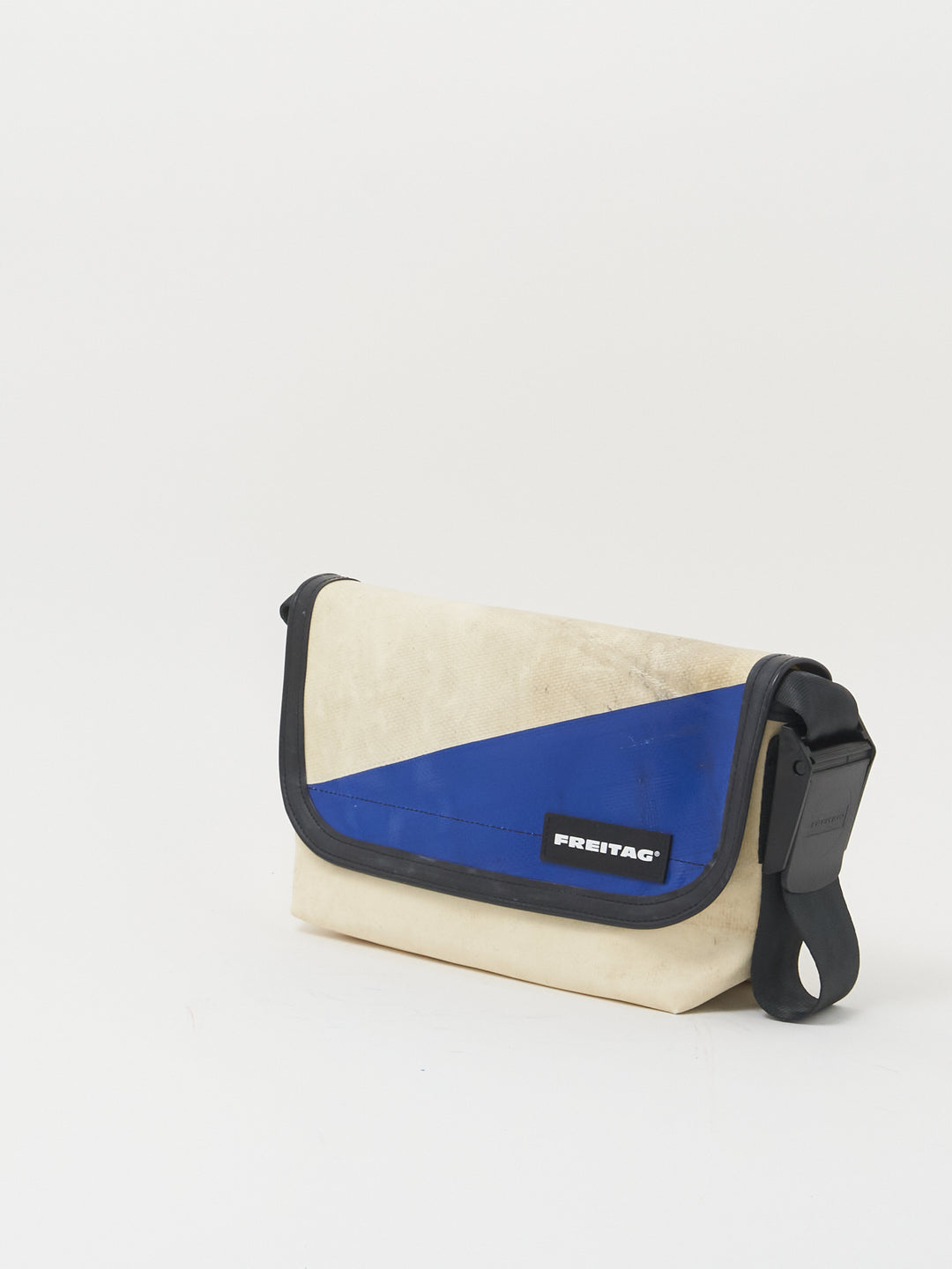 F41 Hawaii Five-O  - white blue