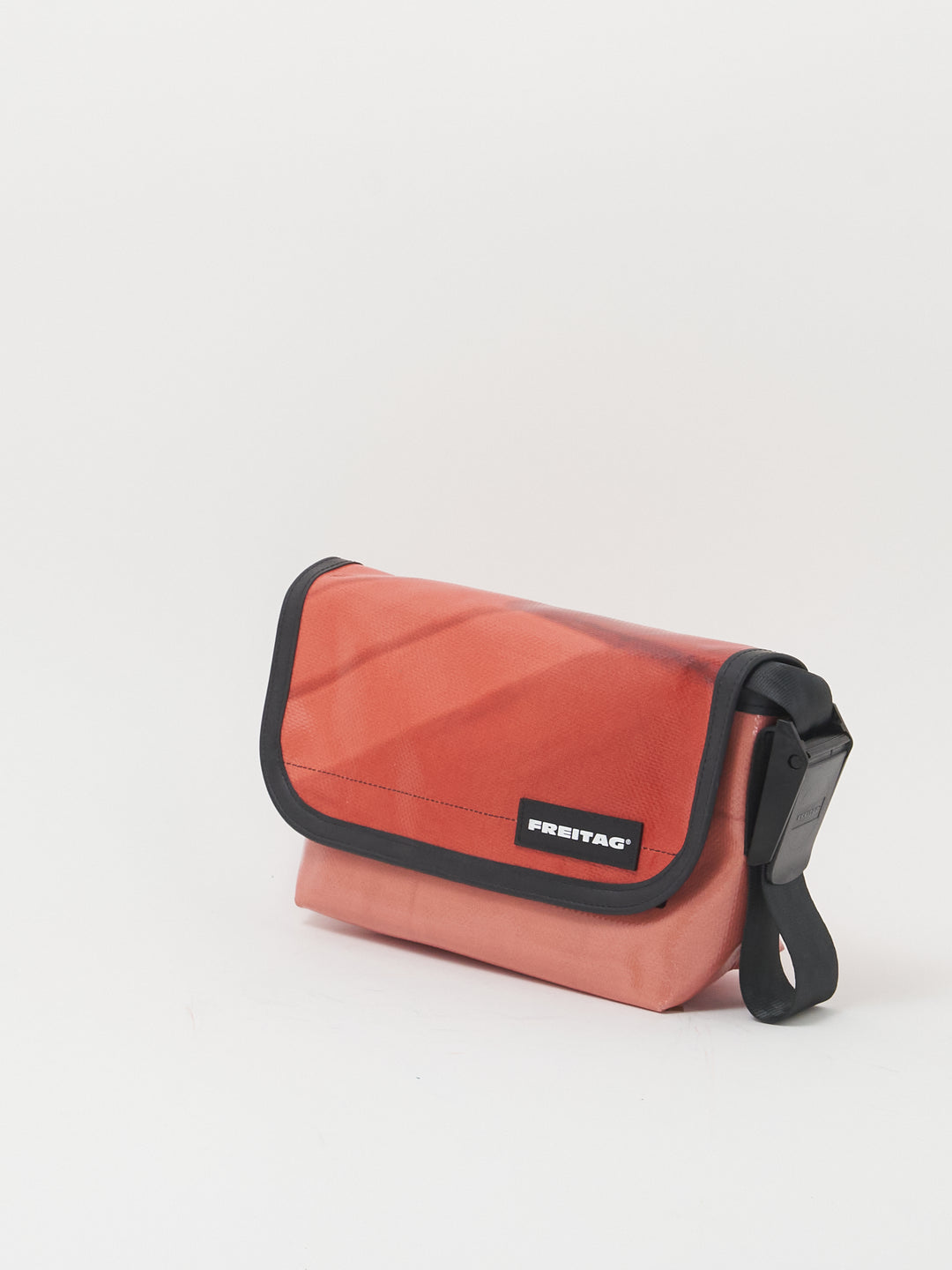 F41 Hawaii Five-O  - red multi