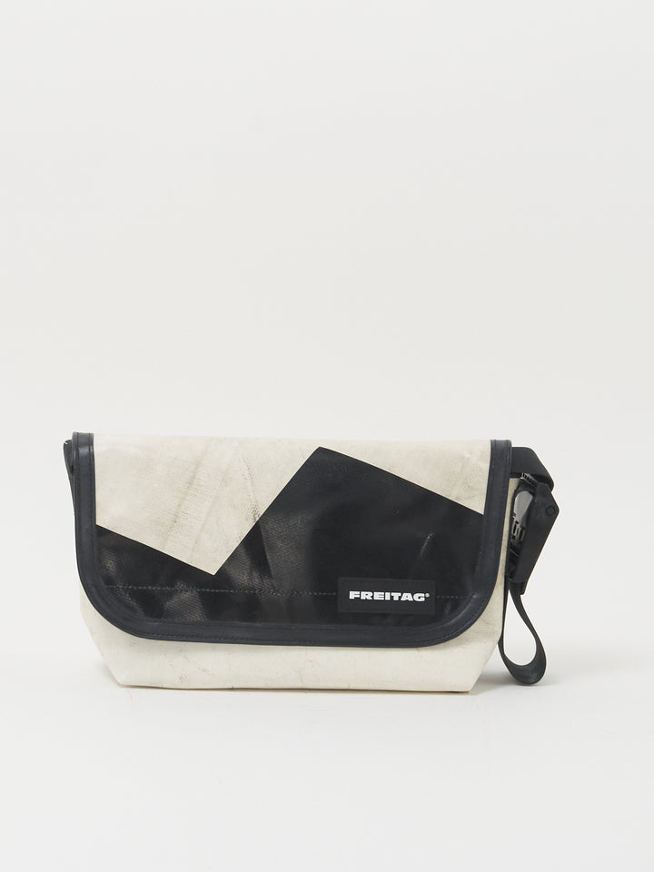 F41 Hawaii Five-O  - white black