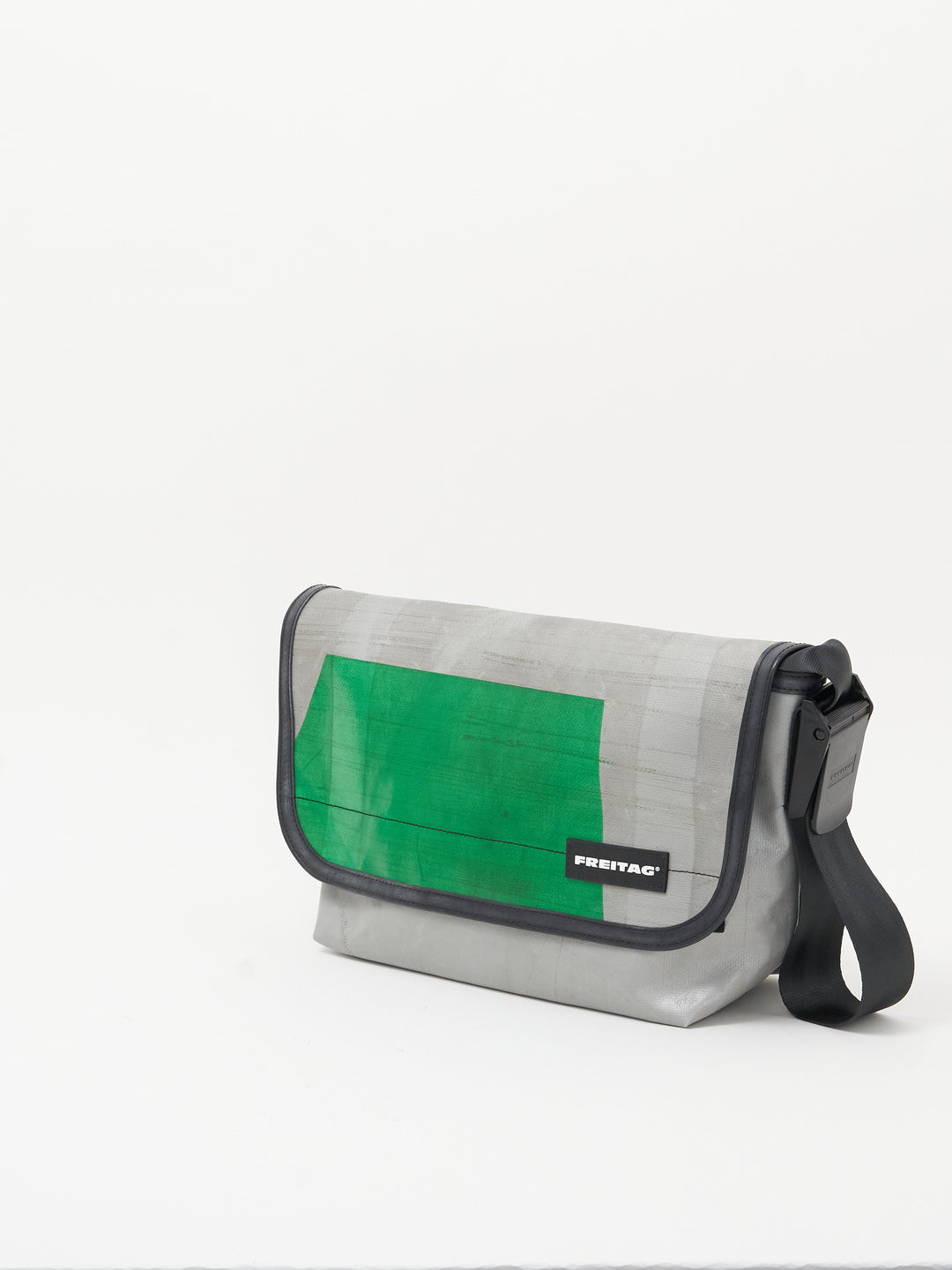 F42 SURFSIDE 6  - silver green
