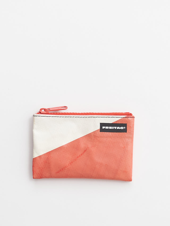 F05 BLAIR - red white