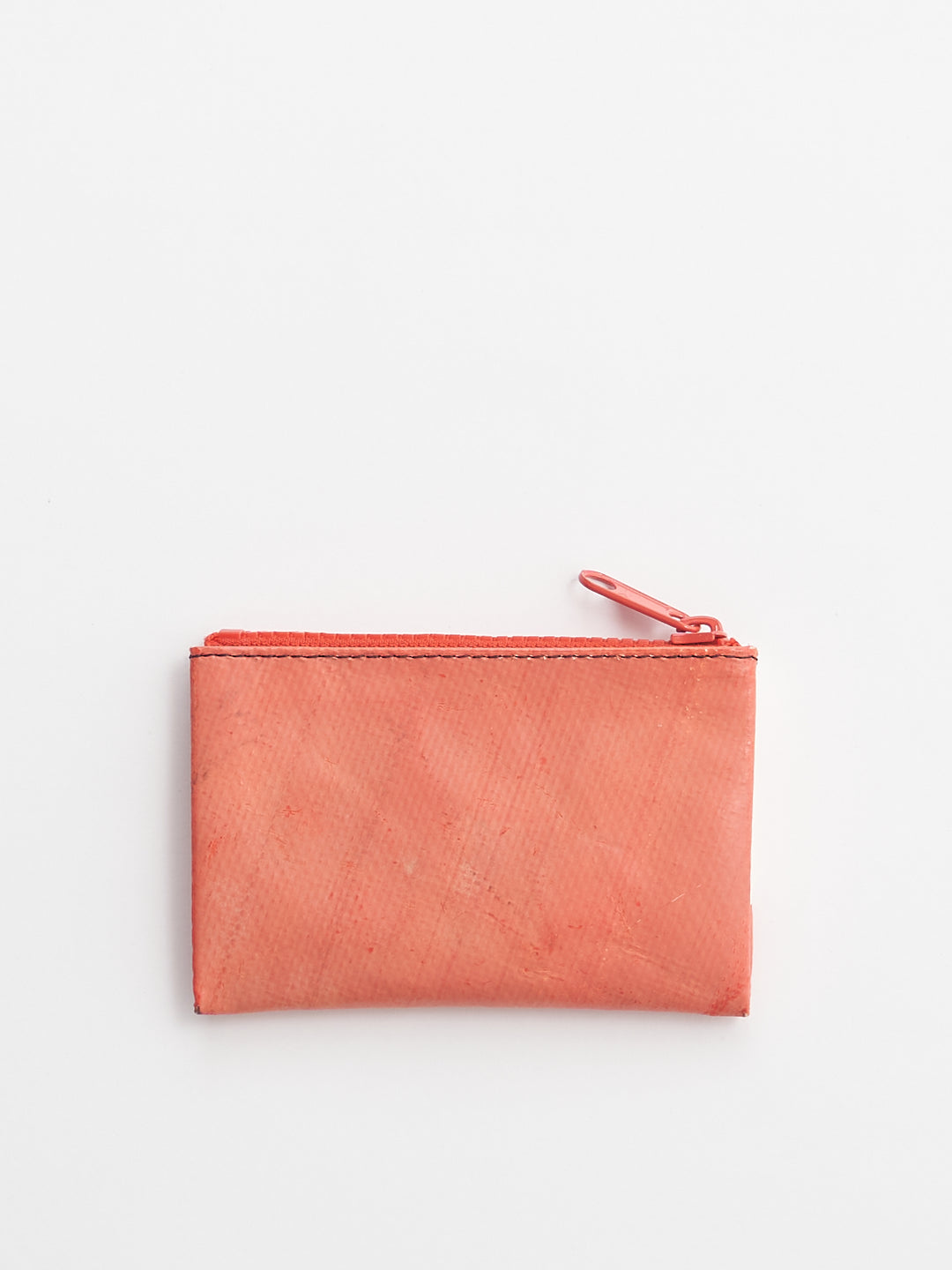 F05 BLAIR - red white