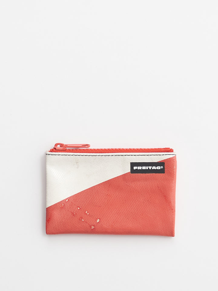 F05 BLAIR - red white