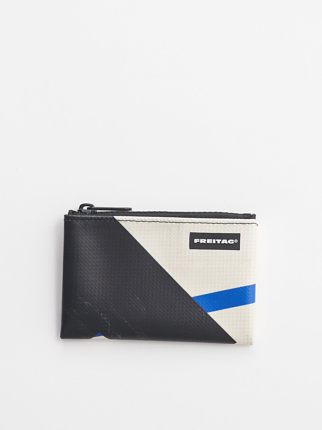 F05 BLAIR - black white