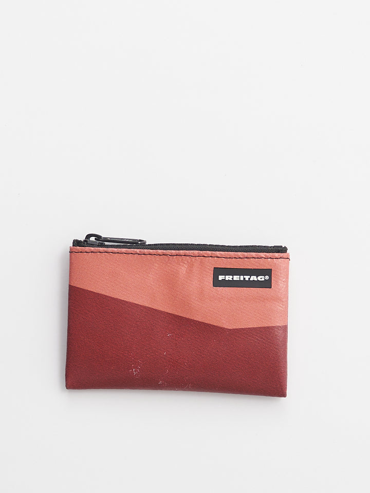 F05 BLAIR - red red