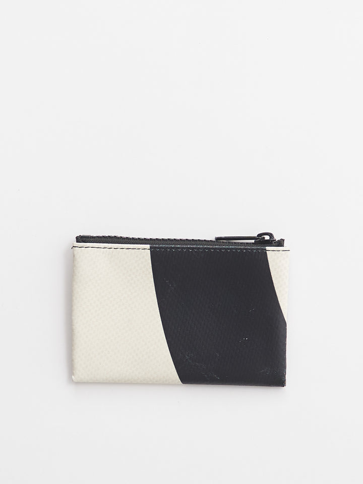 F05 BLAIR - white black red
