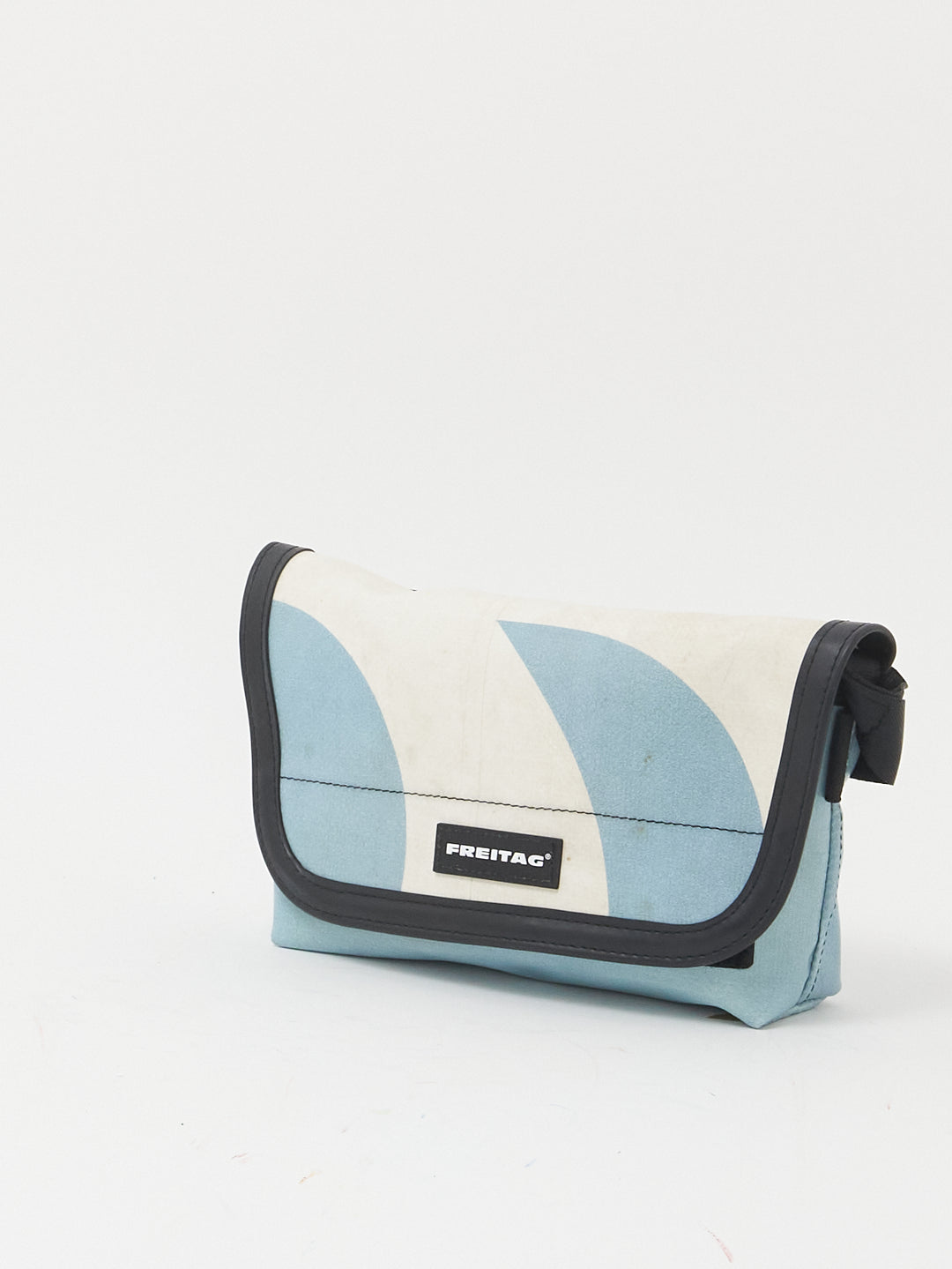 F40 Jamie - white blue