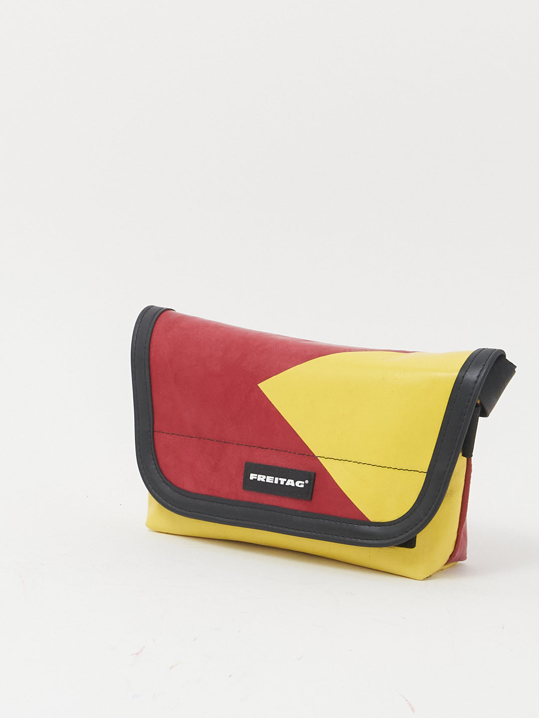 F40 Jamie - yellow red