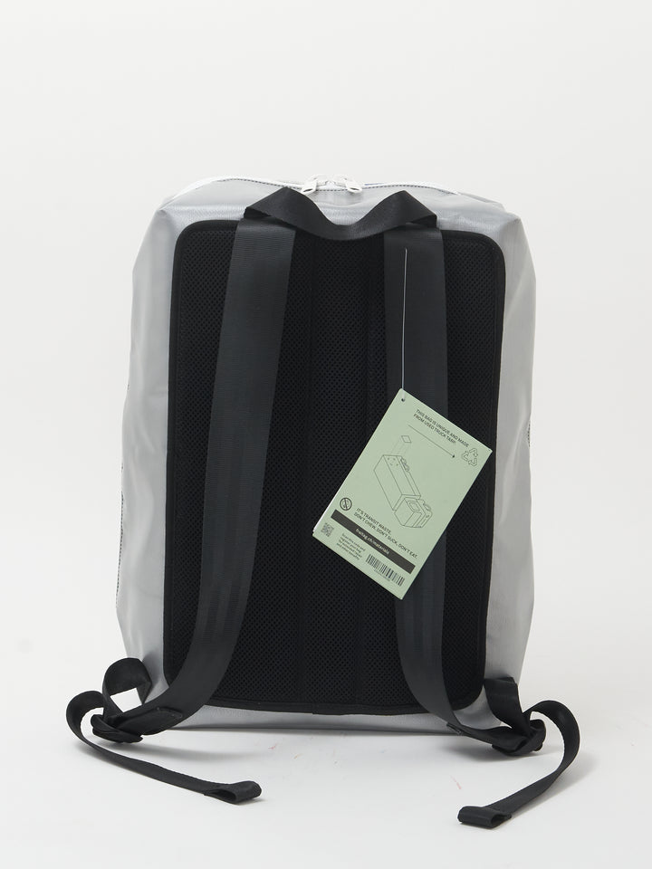 F49 Fringe - silver white blue