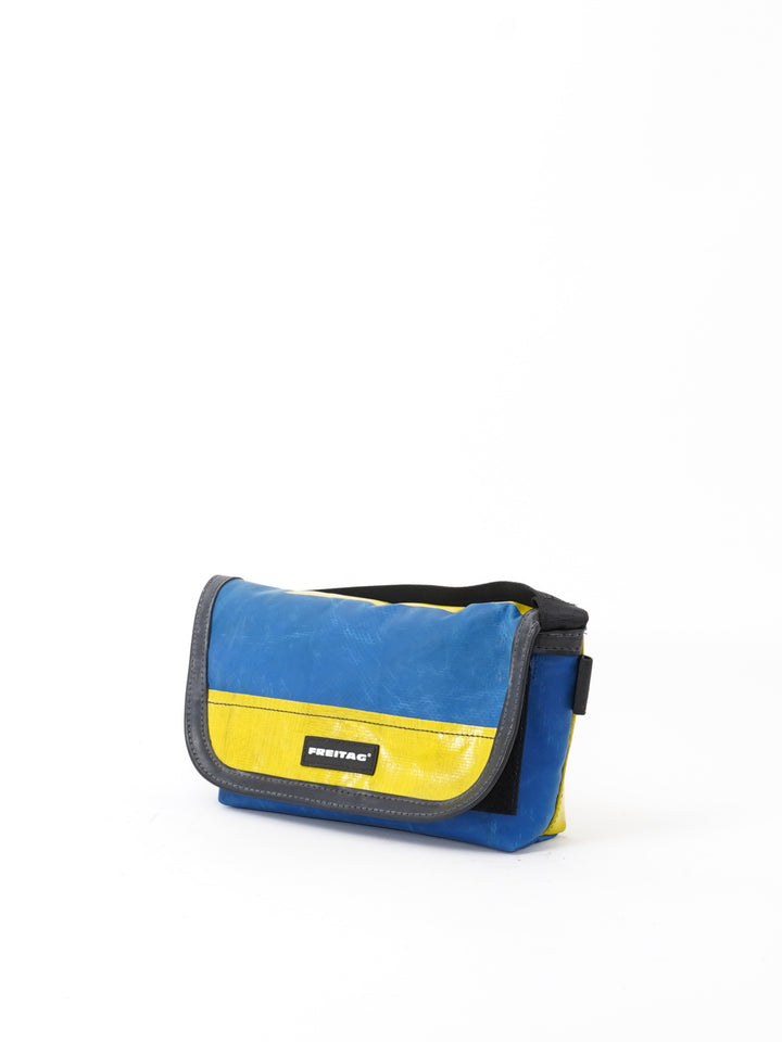 F40 Jamie - blue yellow