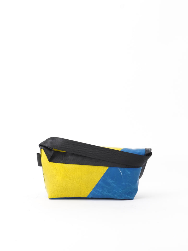 F40 Jamie - blue yellow