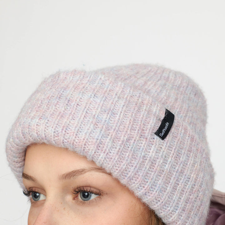 Fluffy Beanie - lightpurple