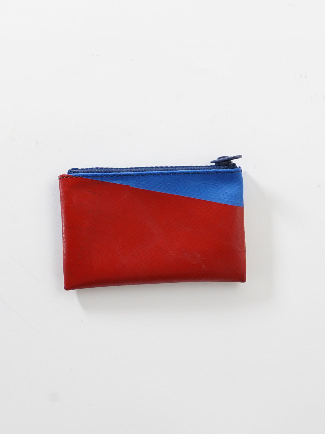 F05 Blair -blue red