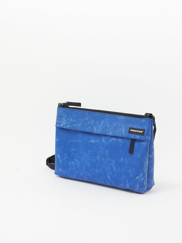 F553 Lou - blue