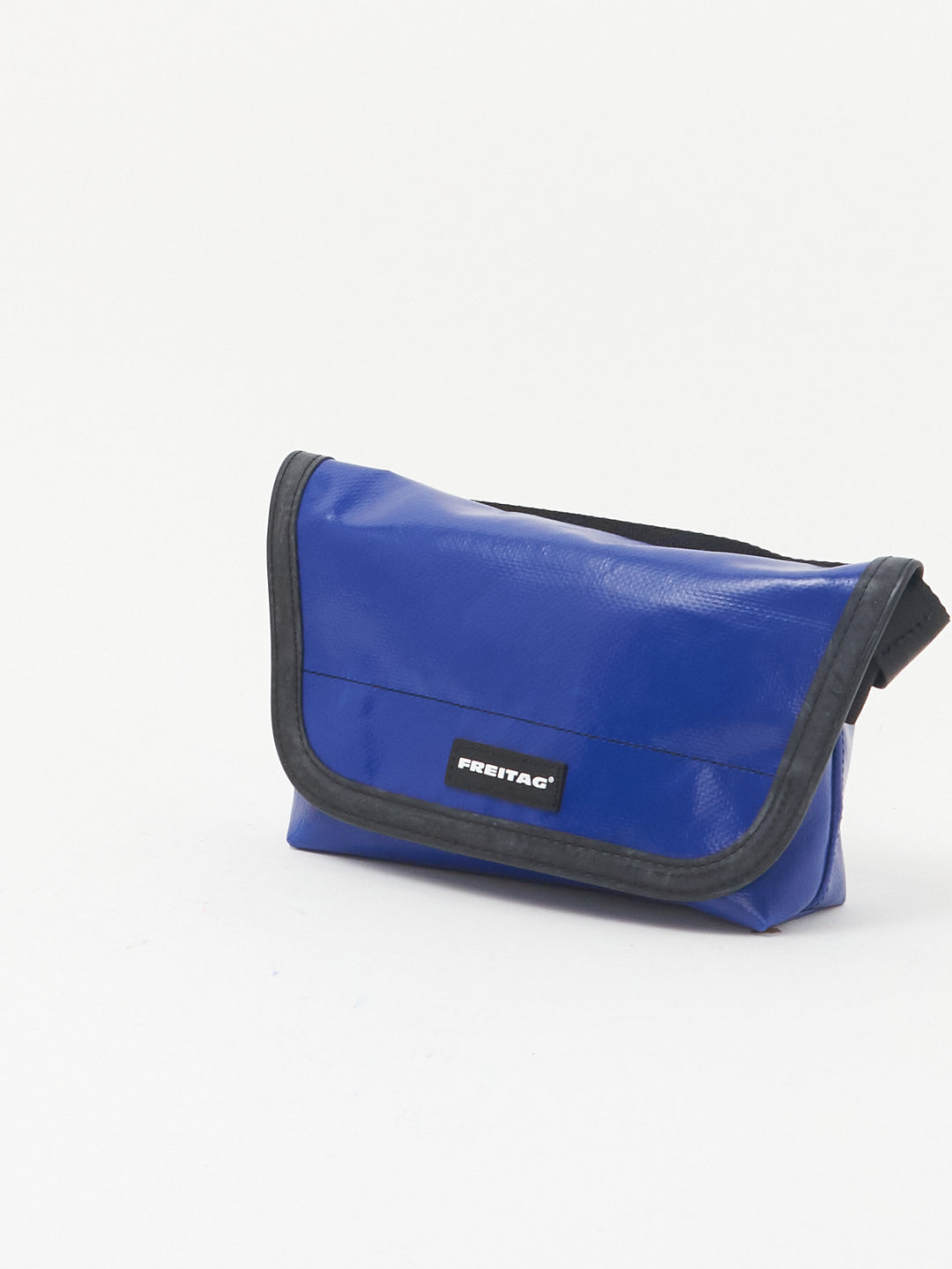 F153 Jamie -blue