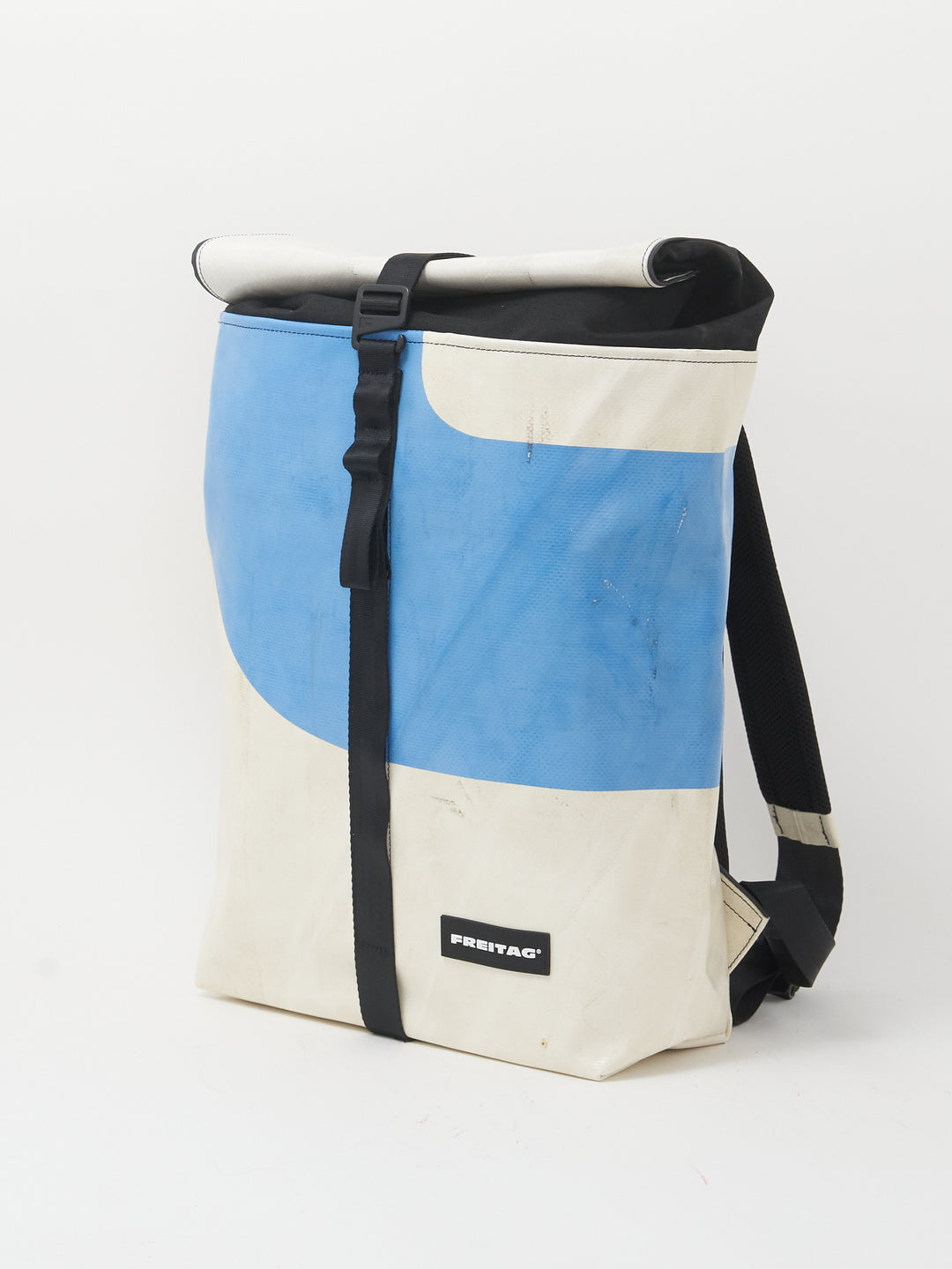 F155 Clapton -   white blue