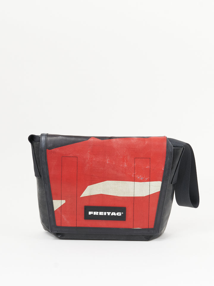 F11 Lassie -  black red white