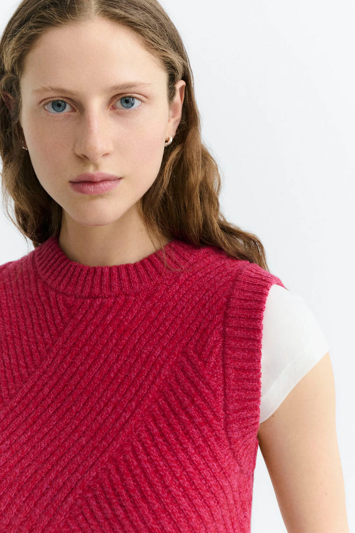 RED KAIA KNITTED VEST