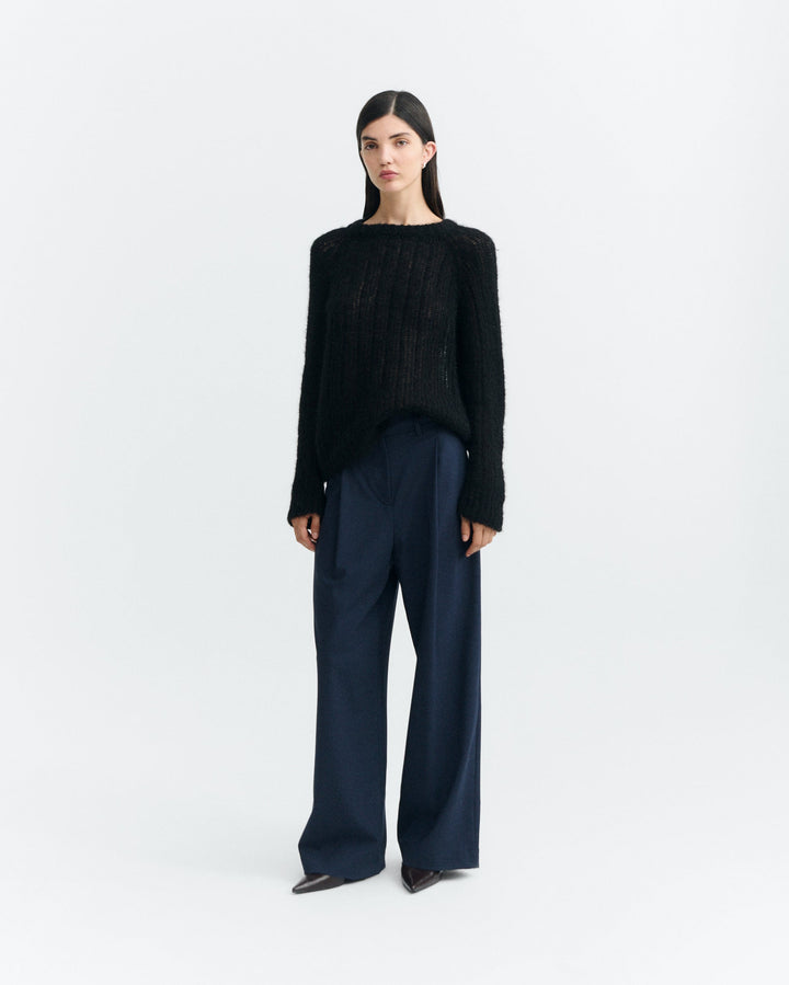 BLACK AMAL KNITTED SWEATER