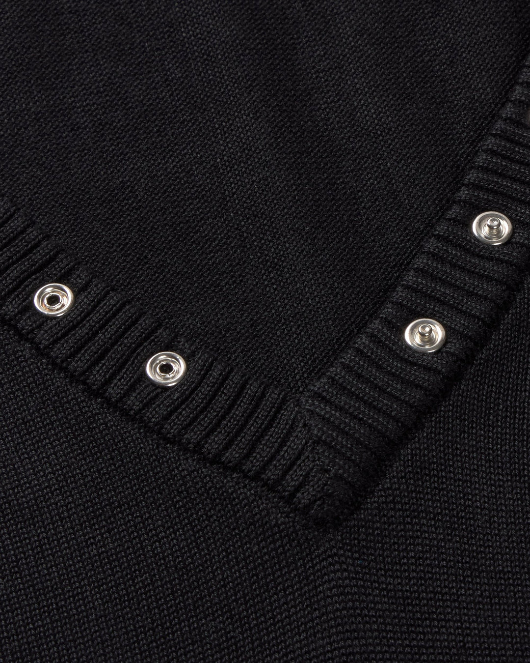 BLACK NICOLE KNITTED SWEATER
